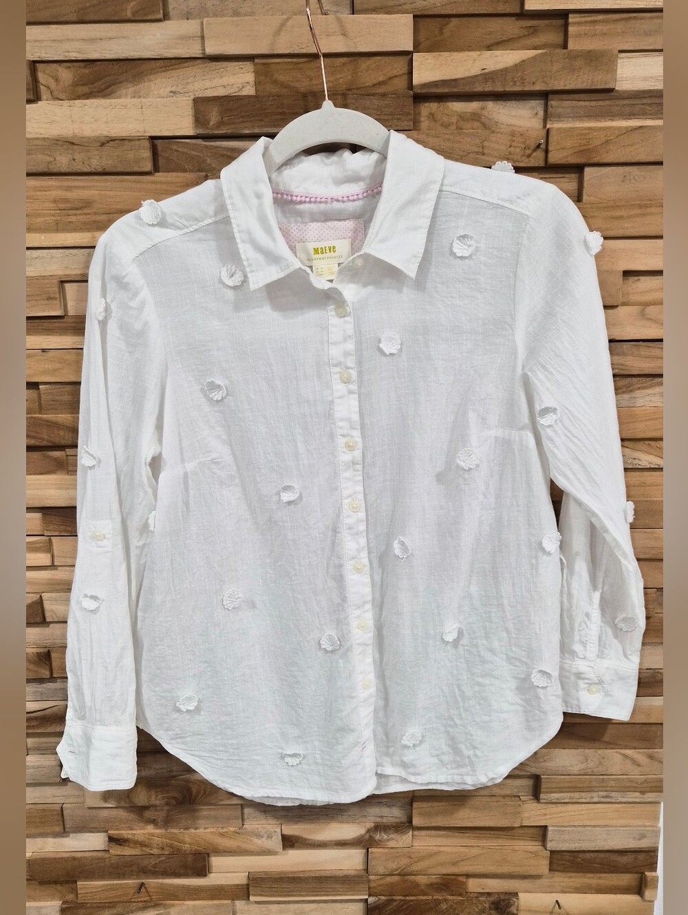 Anthropologie Maeve White Button Up Shirt with seashell Patches Size: 2P